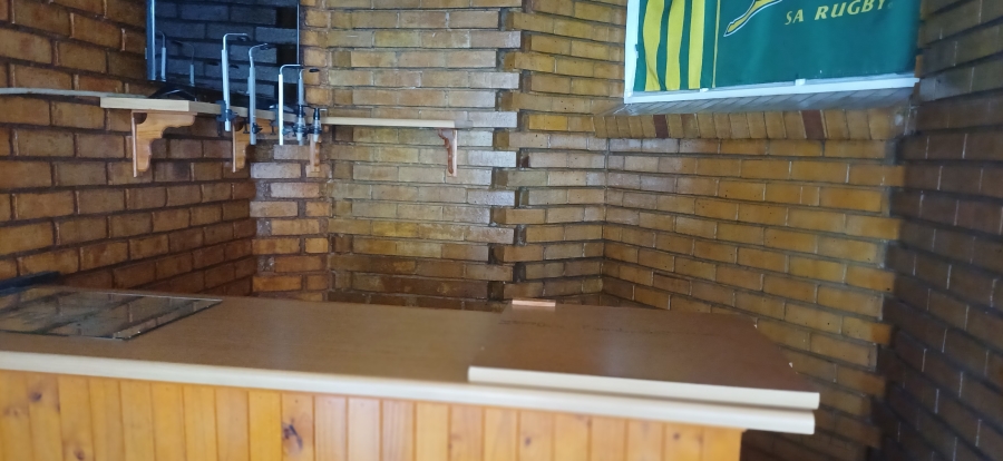5 Bedroom Property for Sale in Glenvista Gauteng