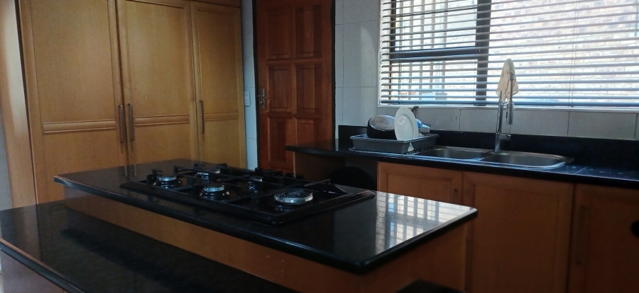 5 Bedroom Property for Sale in Glenvista Gauteng