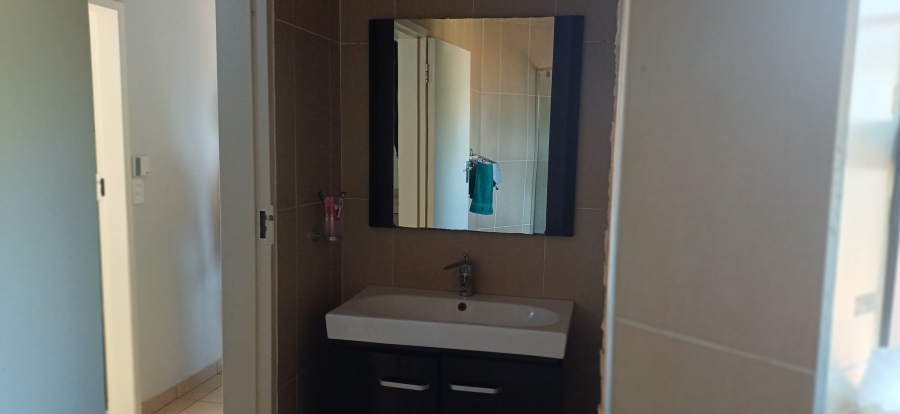 5 Bedroom Property for Sale in Glenvista Gauteng