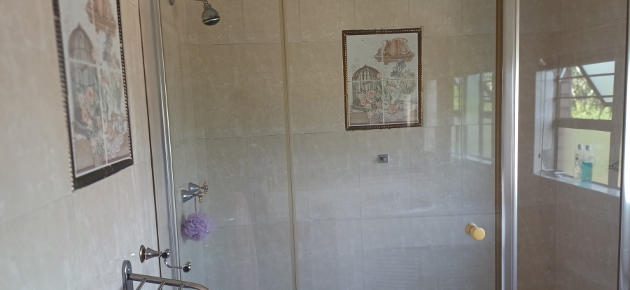 5 Bedroom Property for Sale in Glenvista Gauteng