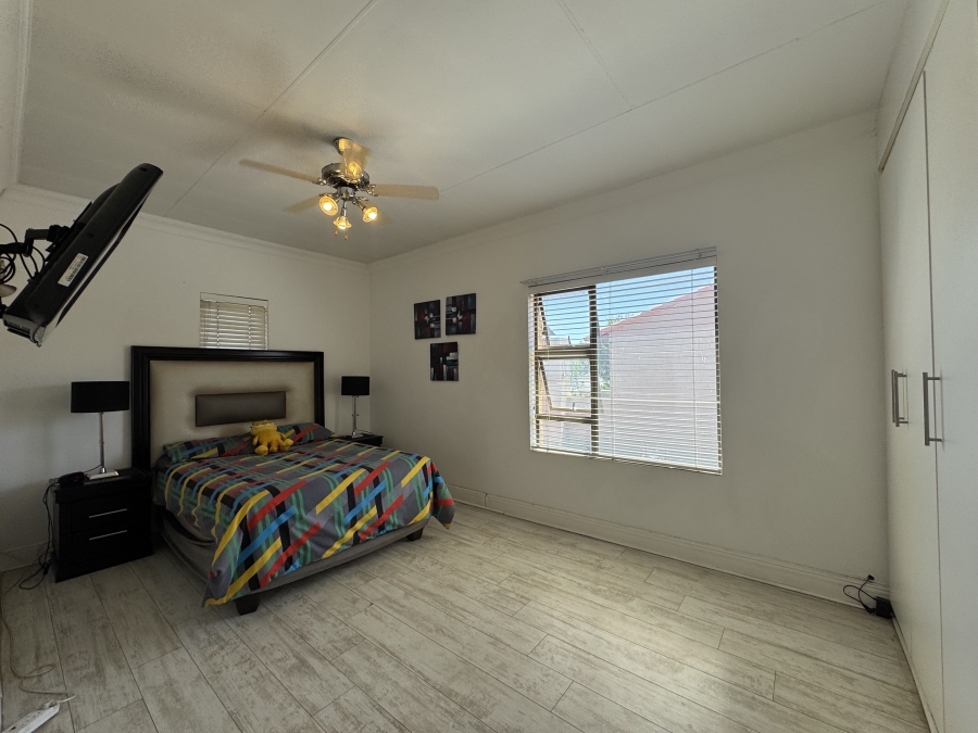 3 Bedroom Property for Sale in New Redruth Gauteng