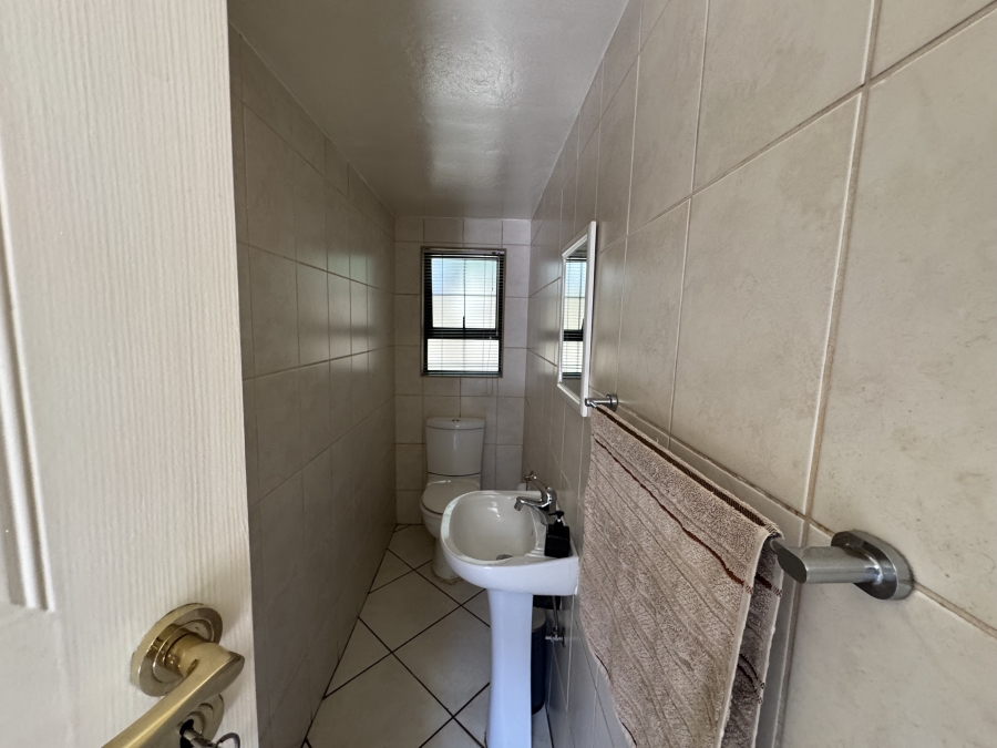3 Bedroom Property for Sale in New Redruth Gauteng