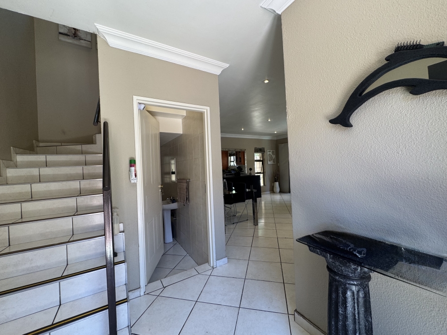 3 Bedroom Property for Sale in New Redruth Gauteng