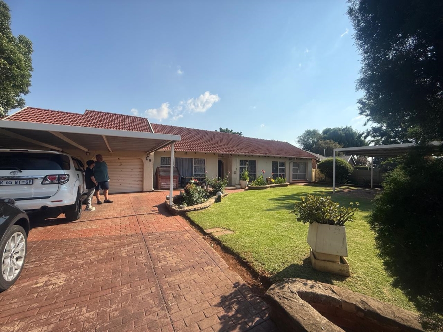 4 Bedroom Property for Sale in Parkrand Gauteng