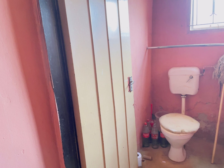 2 Bedroom Property for Sale in Kingsway Gauteng