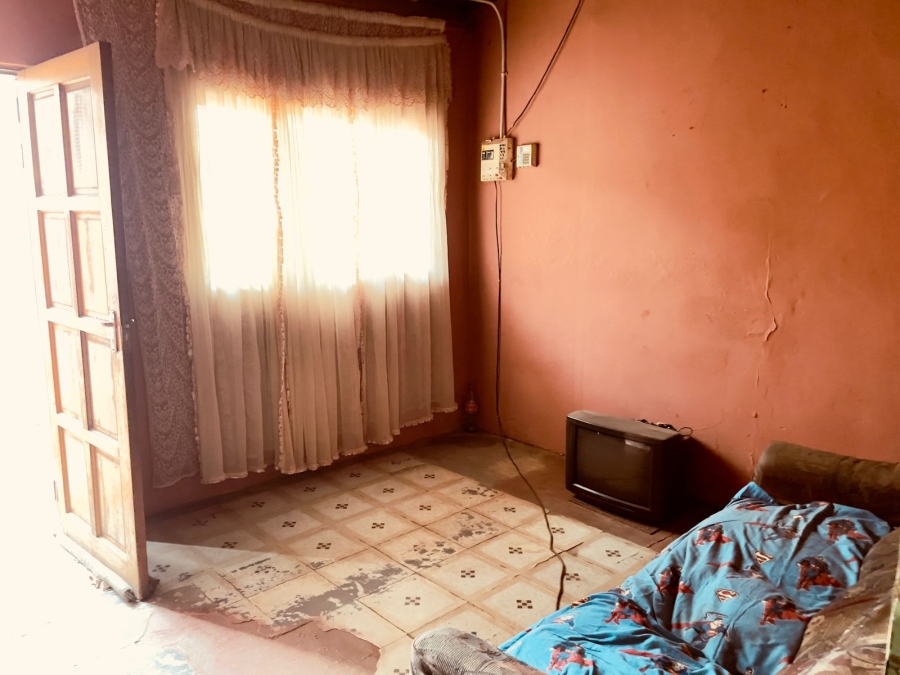 2 Bedroom Property for Sale in Kingsway Gauteng