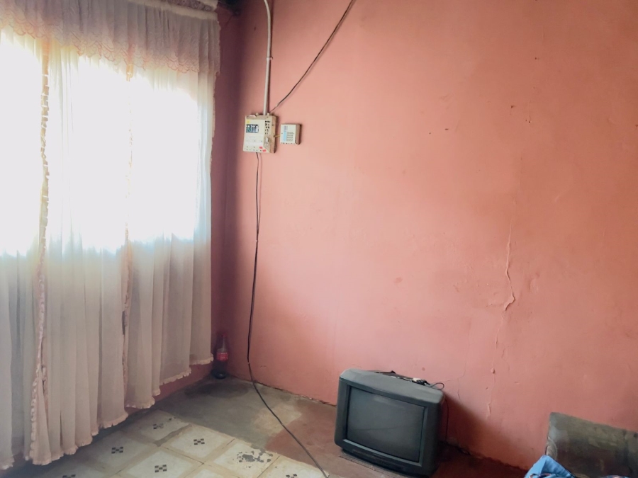 2 Bedroom Property for Sale in Kingsway Gauteng