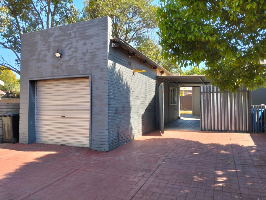3 Bedroom Property for Sale in Birchleigh Gauteng