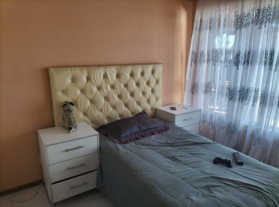 5 Bedroom Property for Sale in Leondale Gauteng