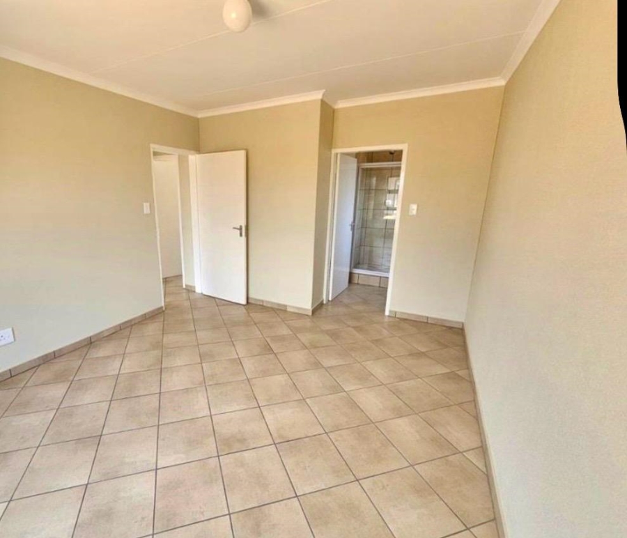 4 Bedroom Property for Sale in Windmill Park Gauteng