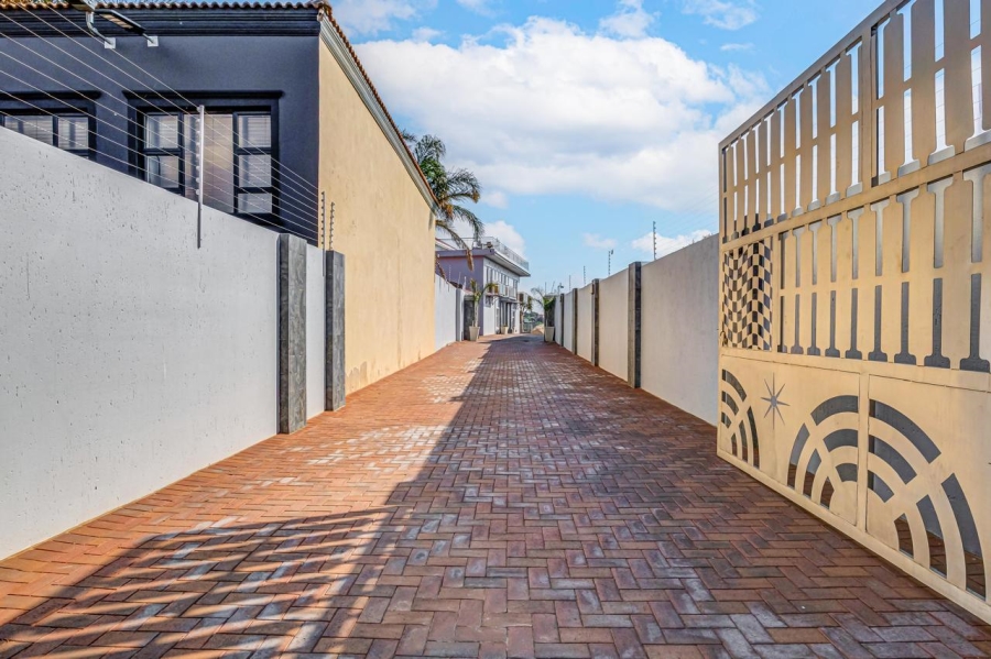 14 Bedroom Property for Sale in Bassonia Gauteng