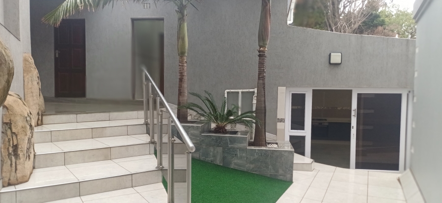 14 Bedroom Property for Sale in Bassonia Gauteng