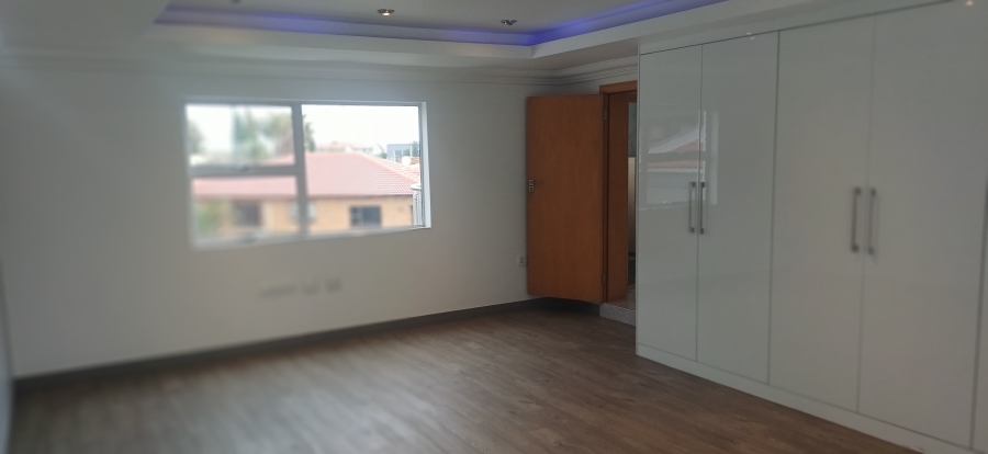 14 Bedroom Property for Sale in Bassonia Gauteng
