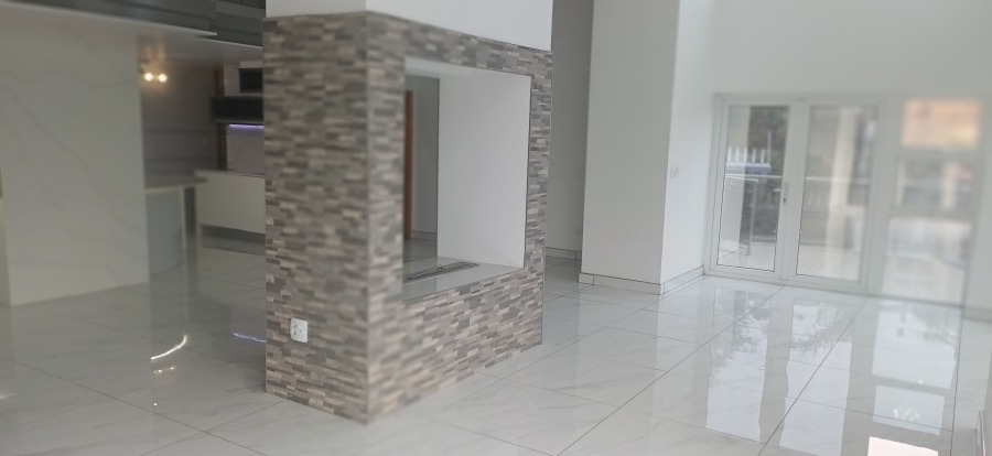 14 Bedroom Property for Sale in Bassonia Gauteng