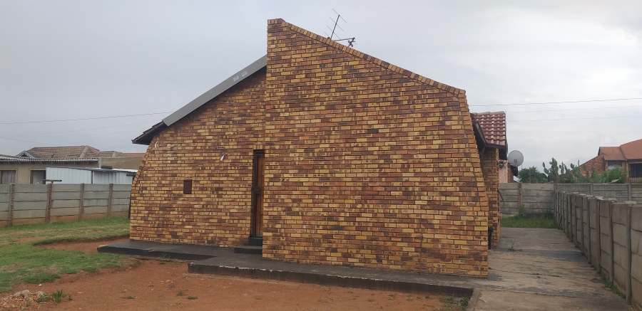 3 Bedroom Property for Sale in Etwatwa Gauteng