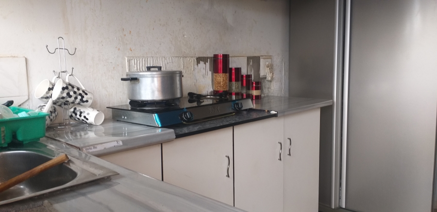 3 Bedroom Property for Sale in Etwatwa Gauteng