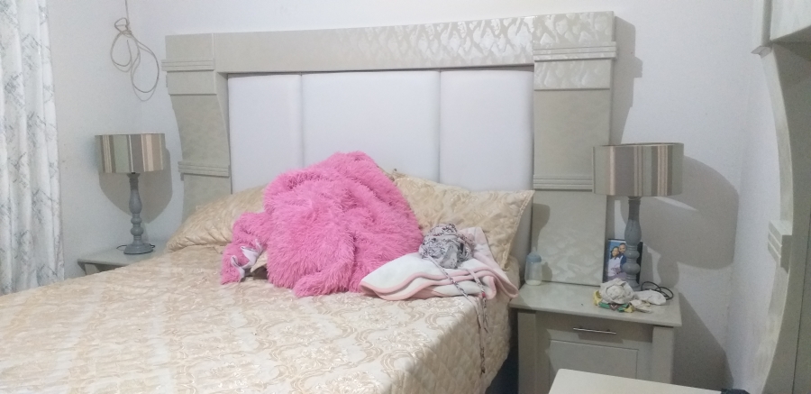 3 Bedroom Property for Sale in Etwatwa Gauteng