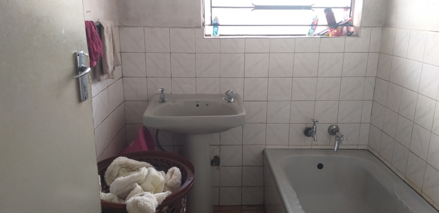 3 Bedroom Property for Sale in Etwatwa Gauteng