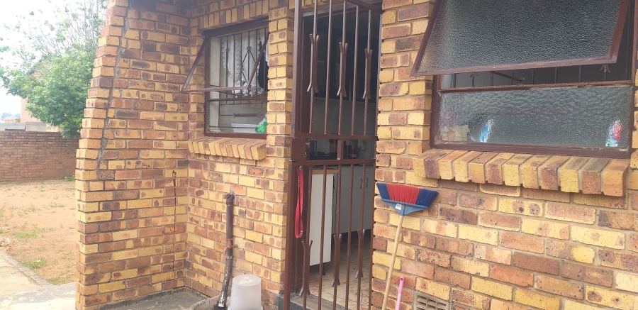 3 Bedroom Property for Sale in Etwatwa Gauteng
