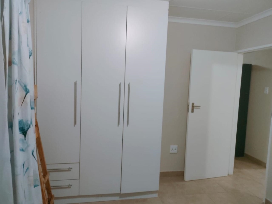2 Bedroom Property for Sale in Palm Ridge Gauteng