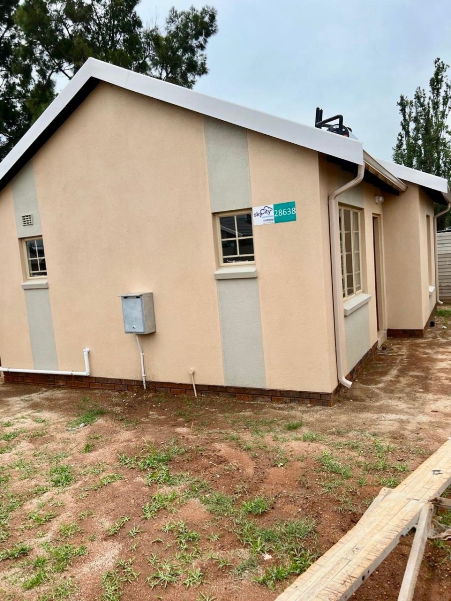 2 Bedroom Property for Sale in Palm Ridge Gauteng