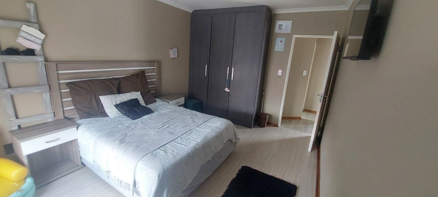 3 Bedroom Property for Sale in Parkrand Gauteng