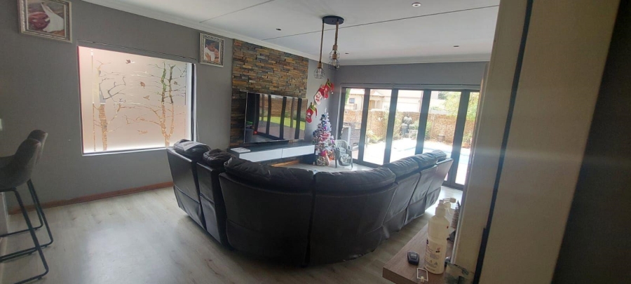 3 Bedroom Property for Sale in Parkrand Gauteng