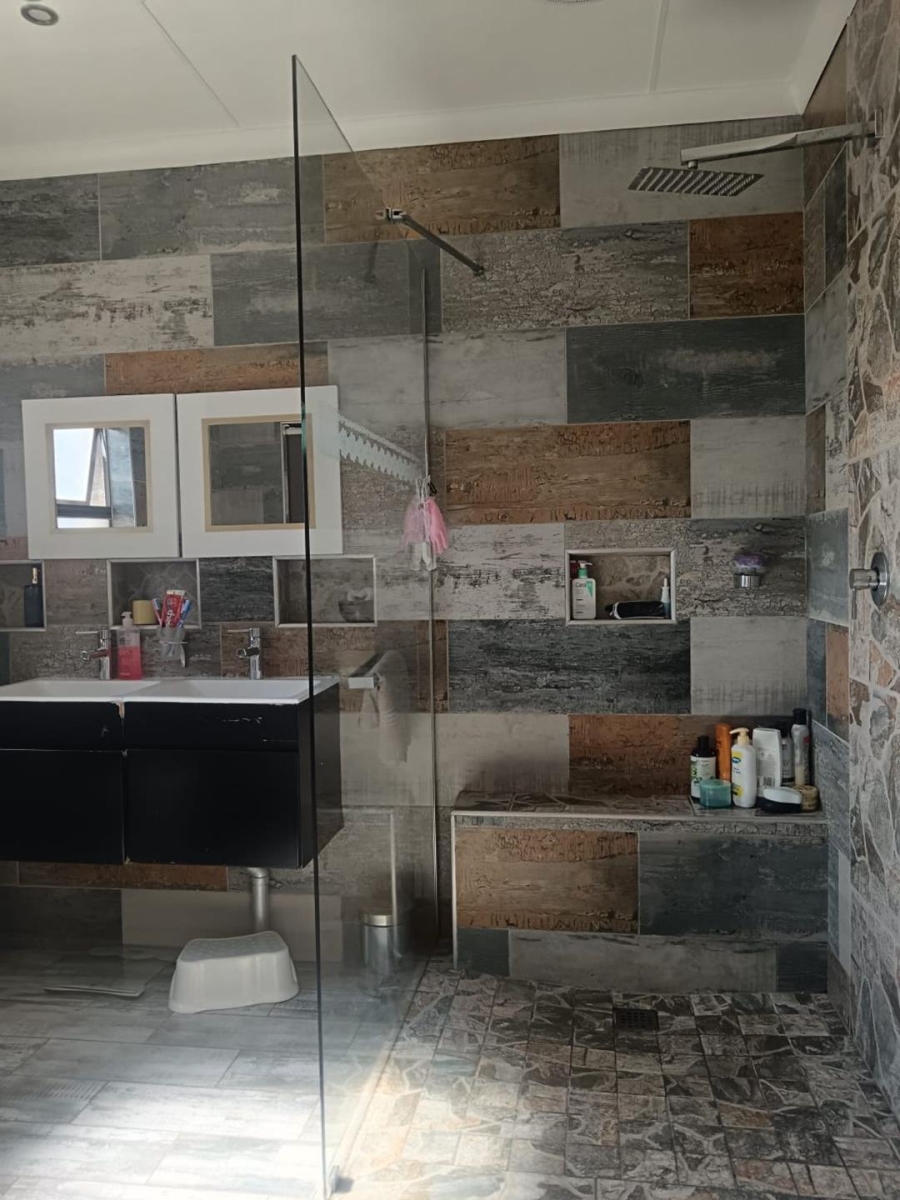 3 Bedroom Property for Sale in Parkrand Gauteng