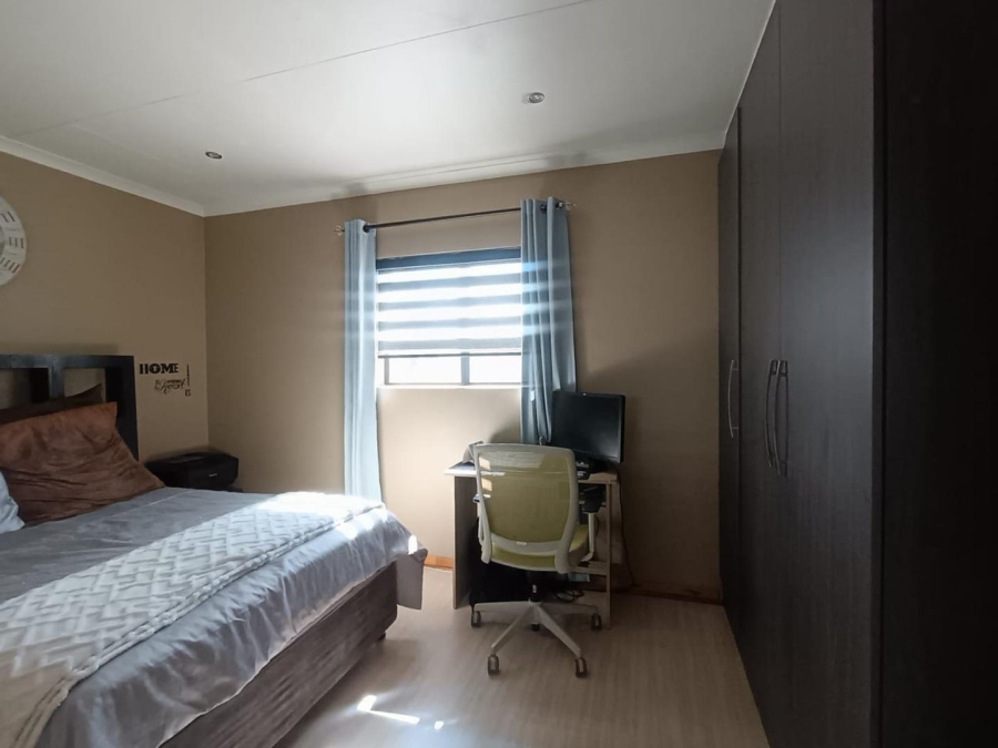 3 Bedroom Property for Sale in Parkrand Gauteng