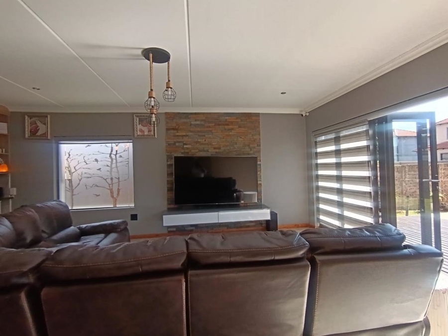 3 Bedroom Property for Sale in Parkrand Gauteng