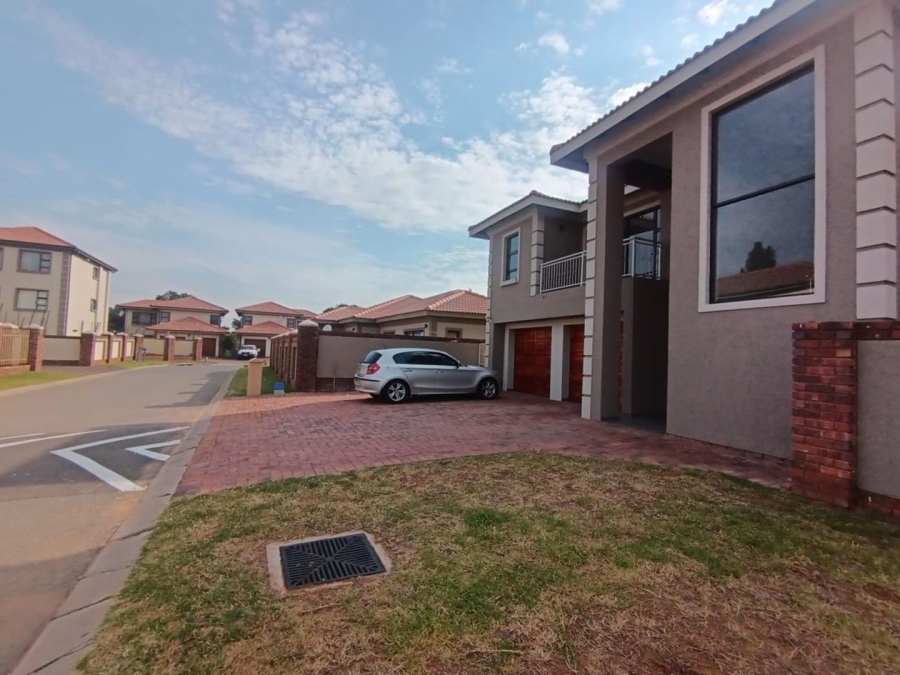 4 Bedroom Property for Sale in Comet Gauteng