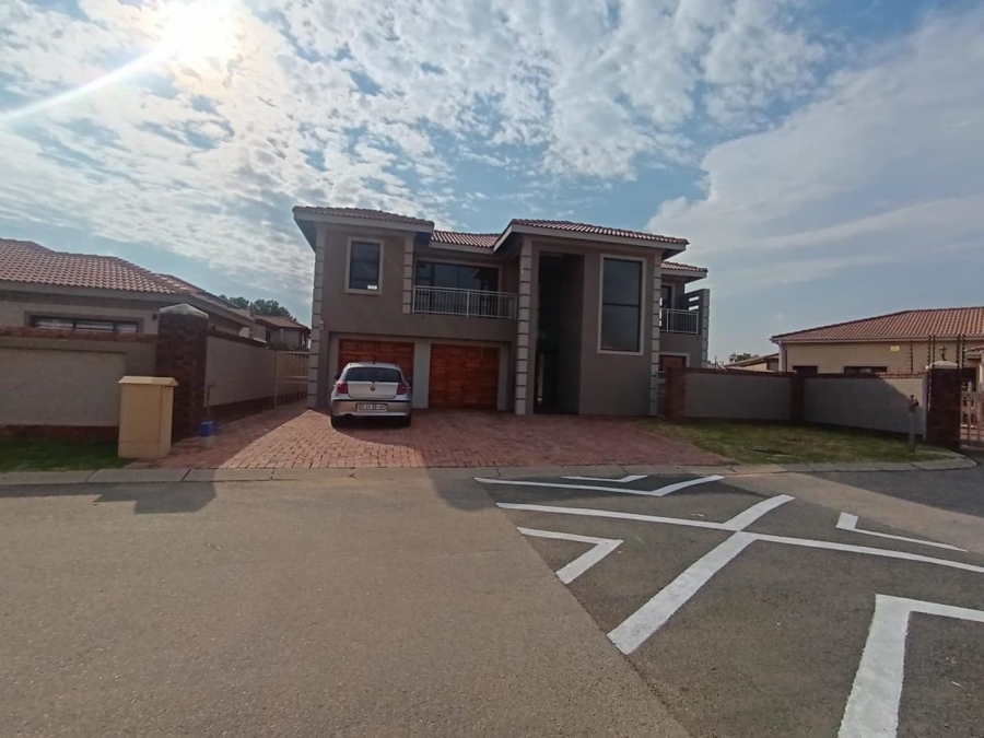 4 Bedroom Property for Sale in Comet Gauteng