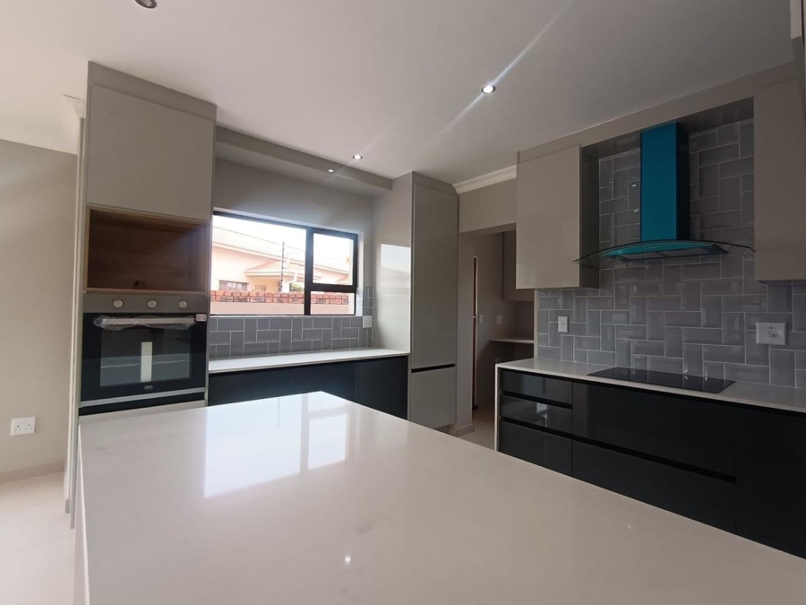 4 Bedroom Property for Sale in Comet Gauteng