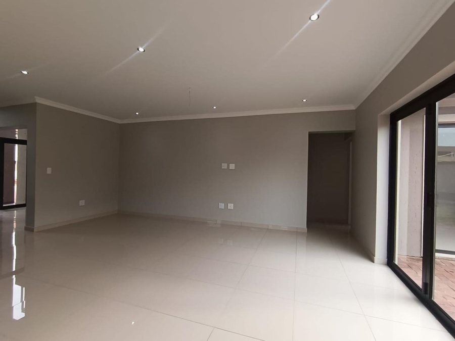 4 Bedroom Property for Sale in Comet Gauteng