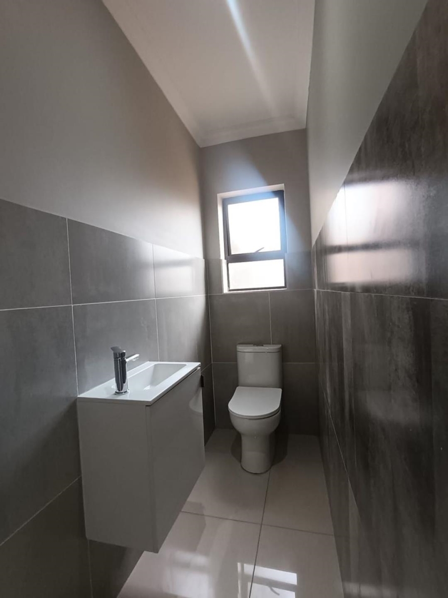 4 Bedroom Property for Sale in Comet Gauteng
