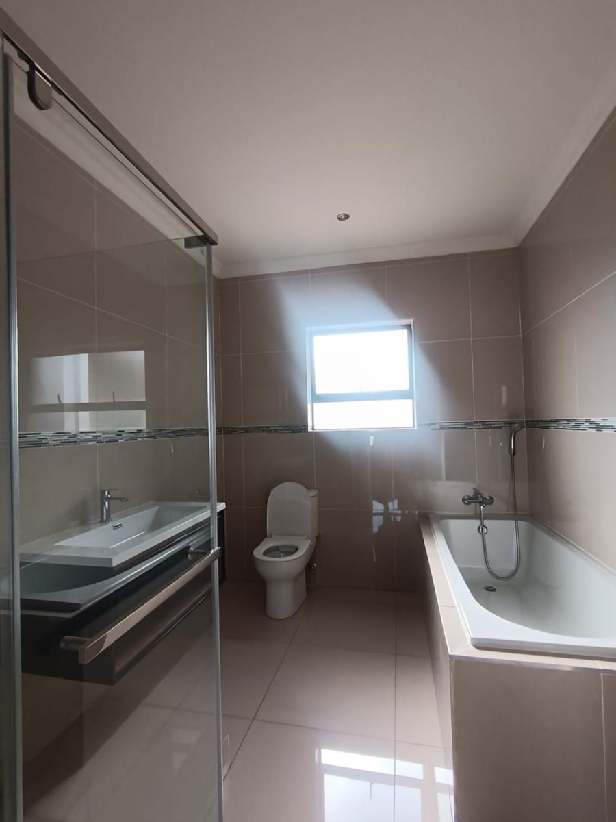 4 Bedroom Property for Sale in Comet Gauteng