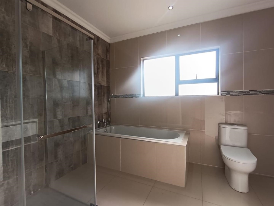 4 Bedroom Property for Sale in Comet Gauteng