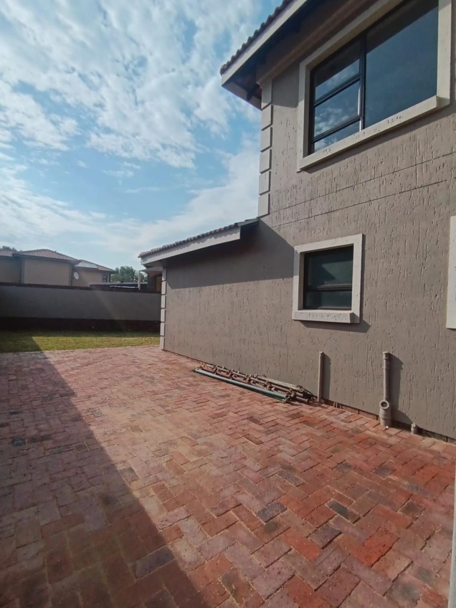 4 Bedroom Property for Sale in Comet Gauteng