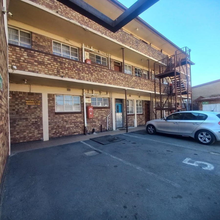 2 Bedroom Property for Sale in Germiston South Gauteng