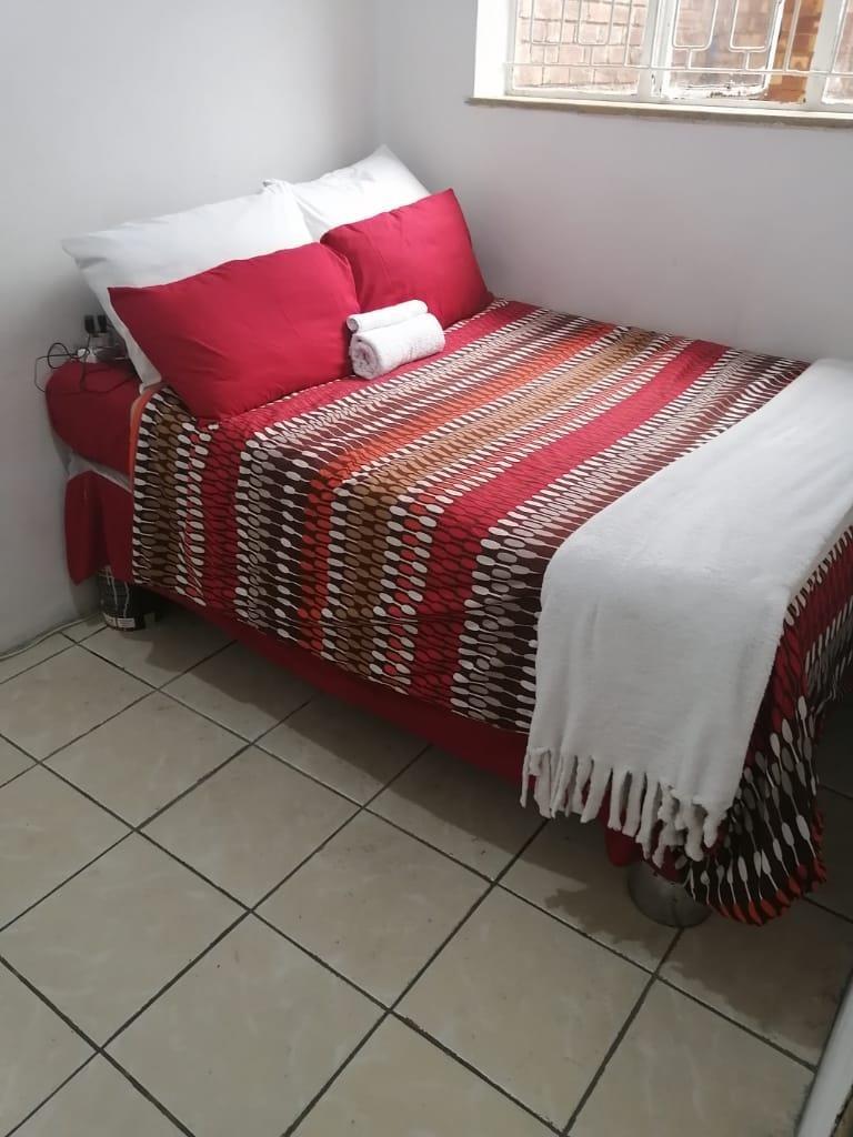 2 Bedroom Property for Sale in Germiston South Gauteng