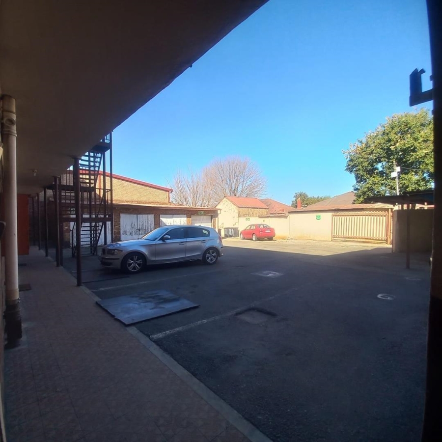 2 Bedroom Property for Sale in Germiston South Gauteng