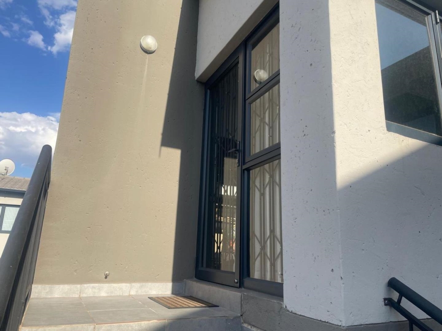 3 Bedroom Property for Sale in Norton Park Gauteng