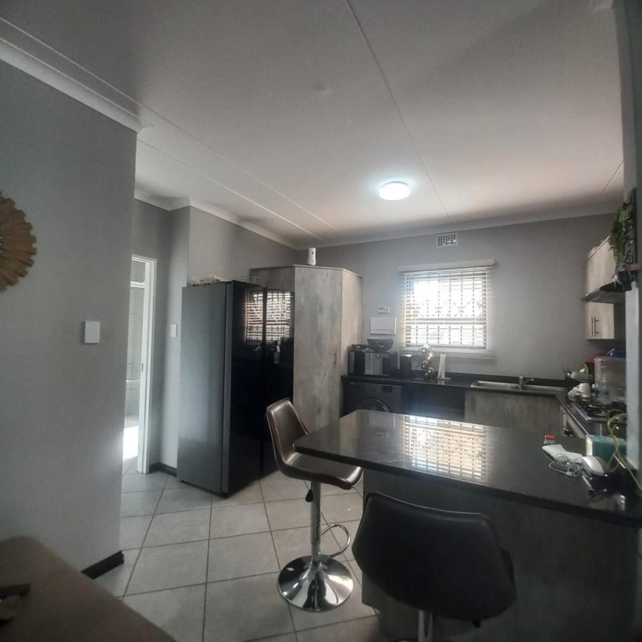3 Bedroom Property for Sale in Norton Park Gauteng