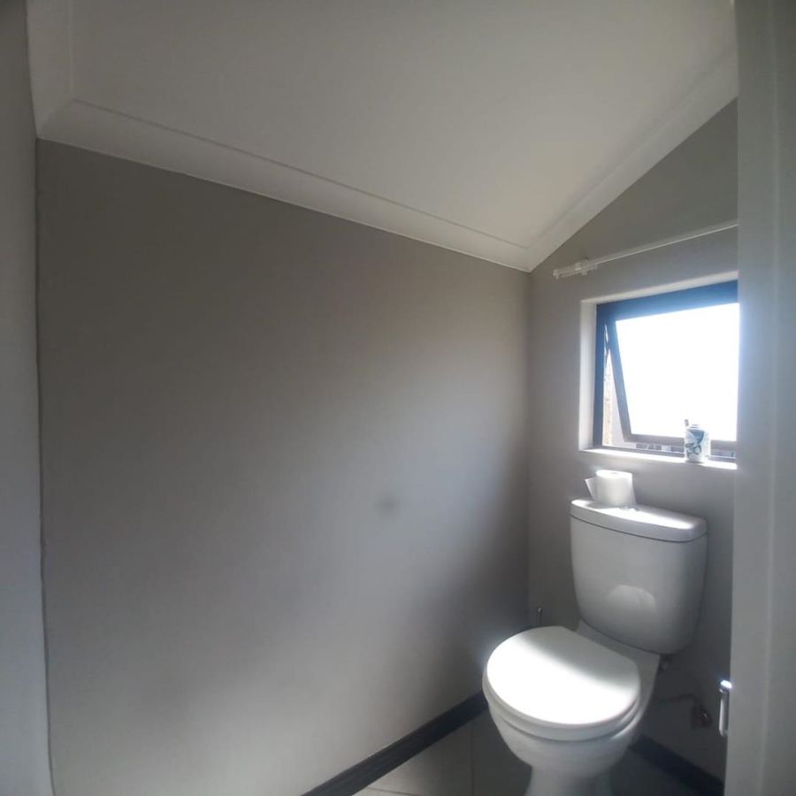 3 Bedroom Property for Sale in Norton Park Gauteng