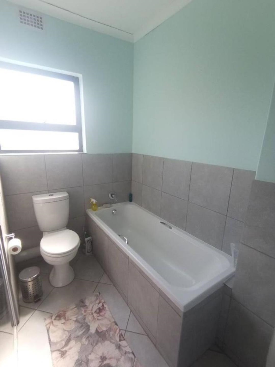 3 Bedroom Property for Sale in Norton Park Gauteng