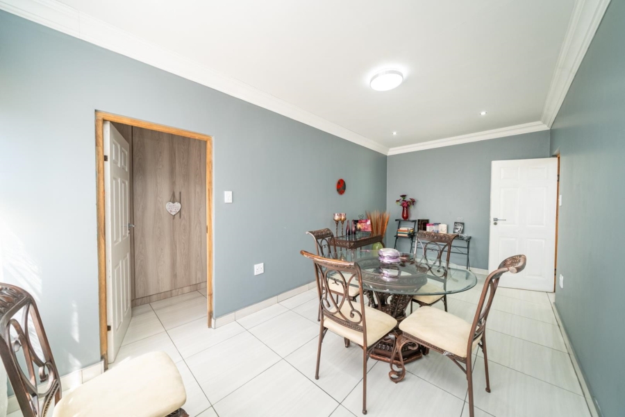 5 Bedroom Property for Sale in Parkrand Gauteng
