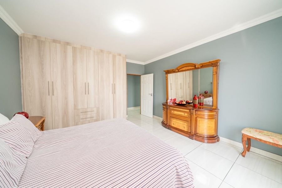 5 Bedroom Property for Sale in Parkrand Gauteng