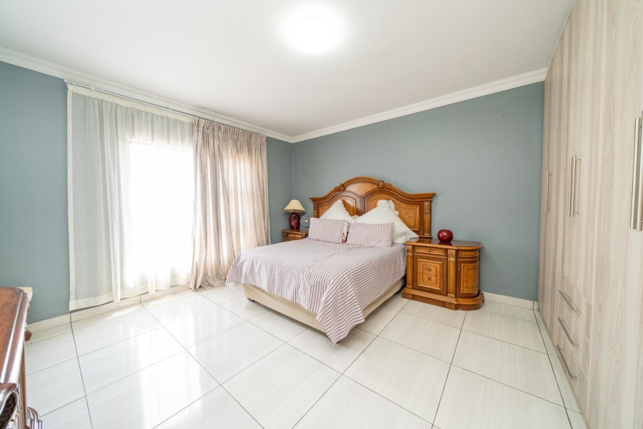 5 Bedroom Property for Sale in Parkrand Gauteng