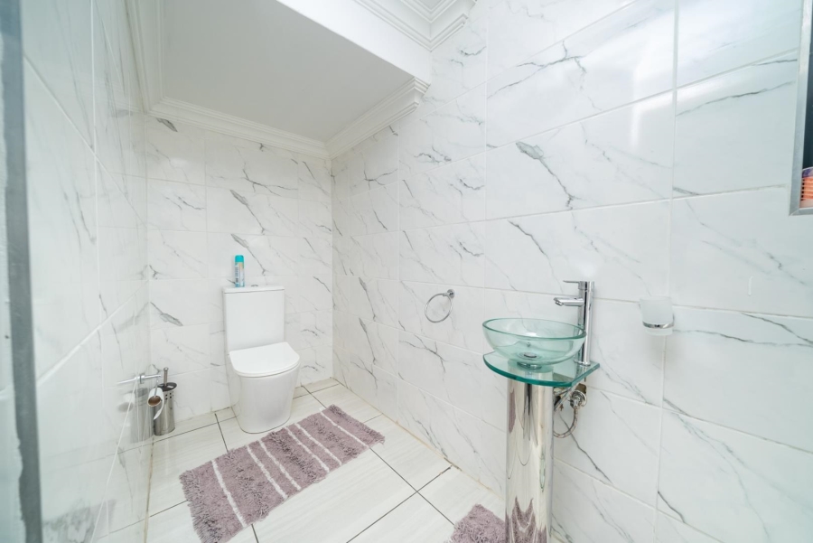5 Bedroom Property for Sale in Parkrand Gauteng