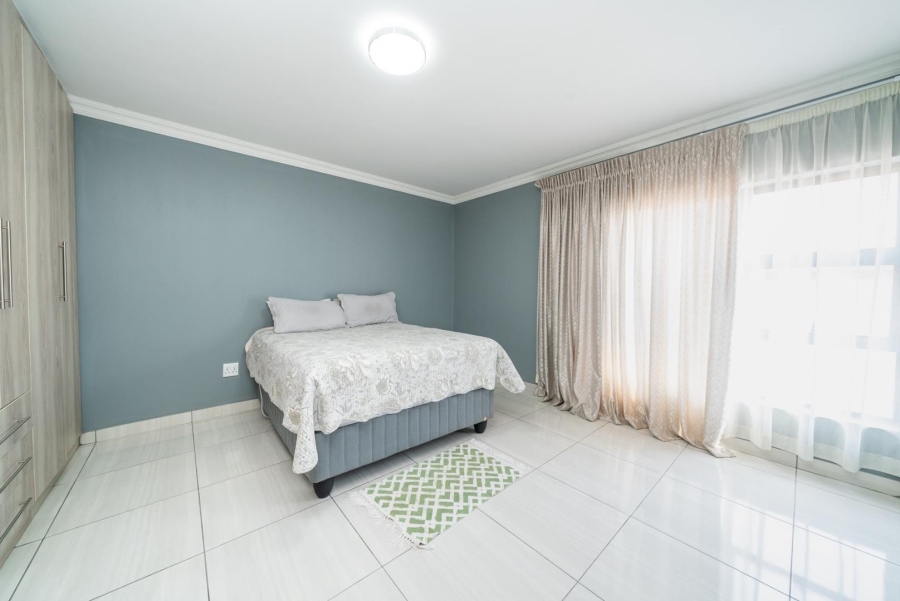 5 Bedroom Property for Sale in Parkrand Gauteng